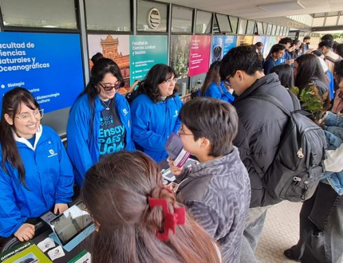 Concurrido stand de la FCNO orientó vocaciones científicas durante el primer Ensayo PAES masivo de la Universidad de Concepción
